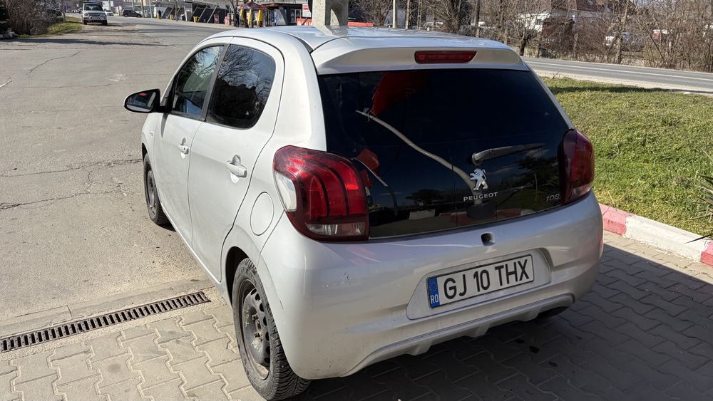 Toyota Aygo sau Peugeot 108 benzina 2900€ si  400€ separat gpl