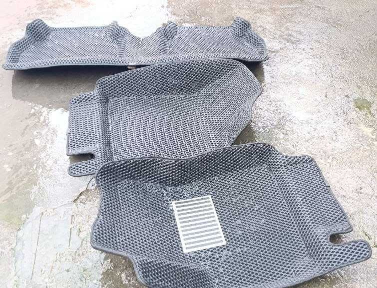 полики на автомобиль Tracker