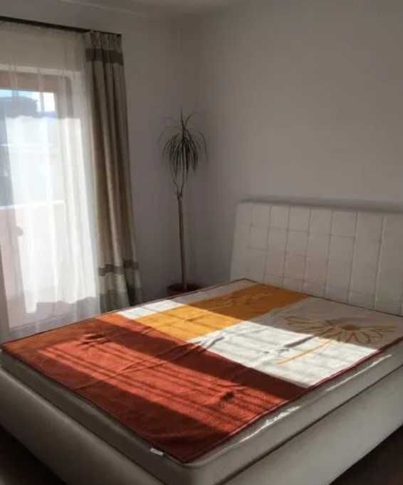 Дава се под наем Тристаен апартамент в Пловдив, Каменица 1 - 88 кв.м за 351.9 € - Снимка #1