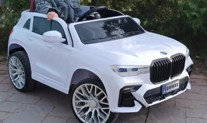 Продам детскую машину