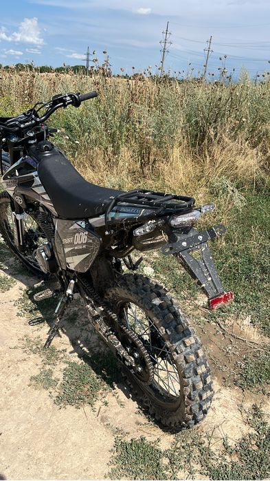 Продам Эндуро 250 куб мотоцикл