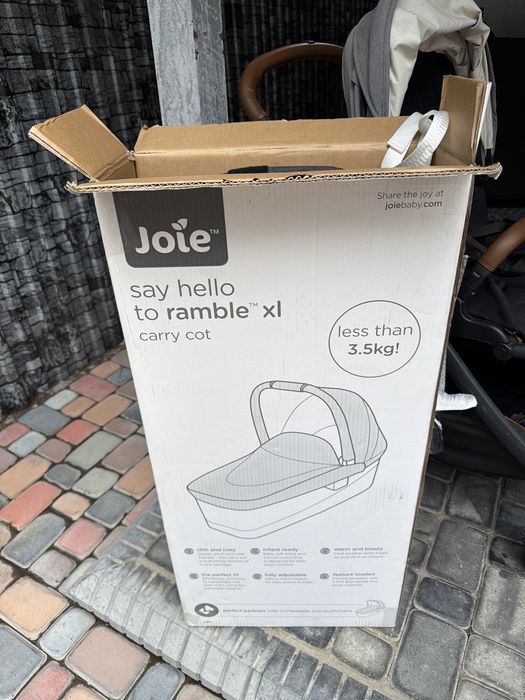 Коляска joie с люлькой, 2 в одном