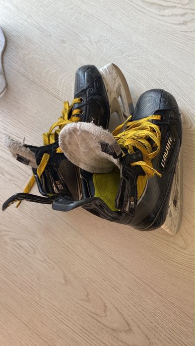 Коньки Bauer 3s б/у