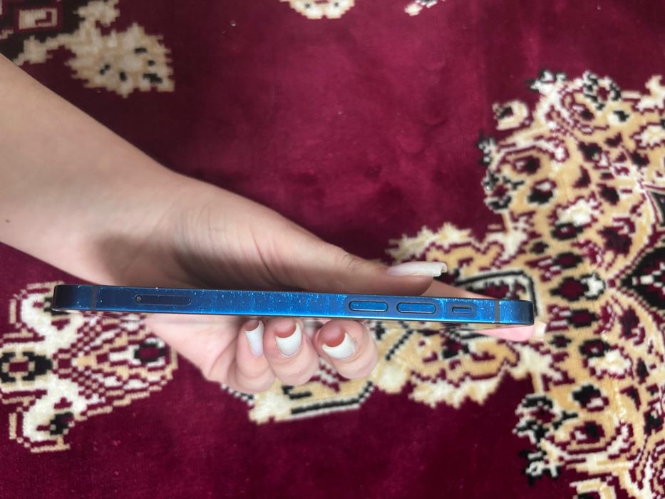 Продам айфон 12 в нормальном состояниии