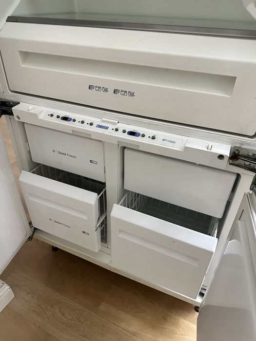 Холодильник Indesit