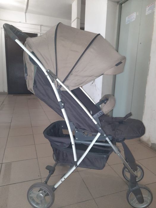 Коляска прогулочная