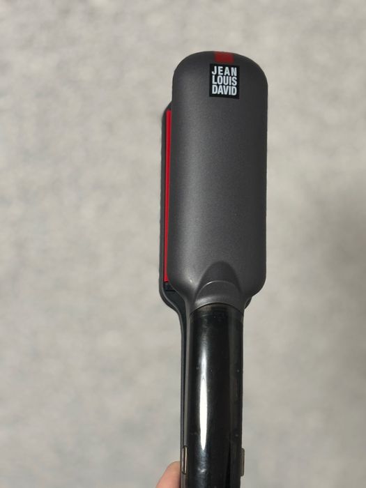 Продавам преса с пара