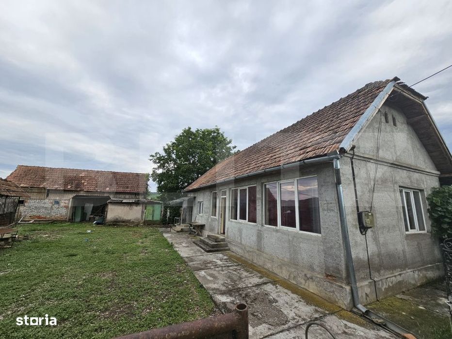 Casa de vanzare, 94 mp, teren intravilan 2.698 mp, Cisteiu de Mures