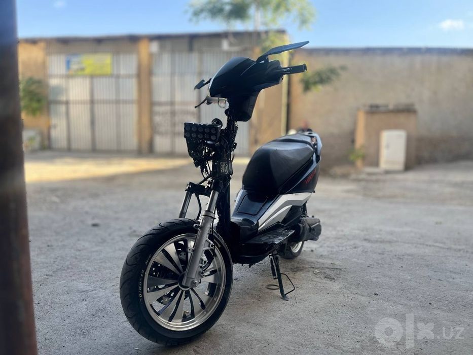 R2 italiy wasat 150kub benzinli chotki diskachalarda