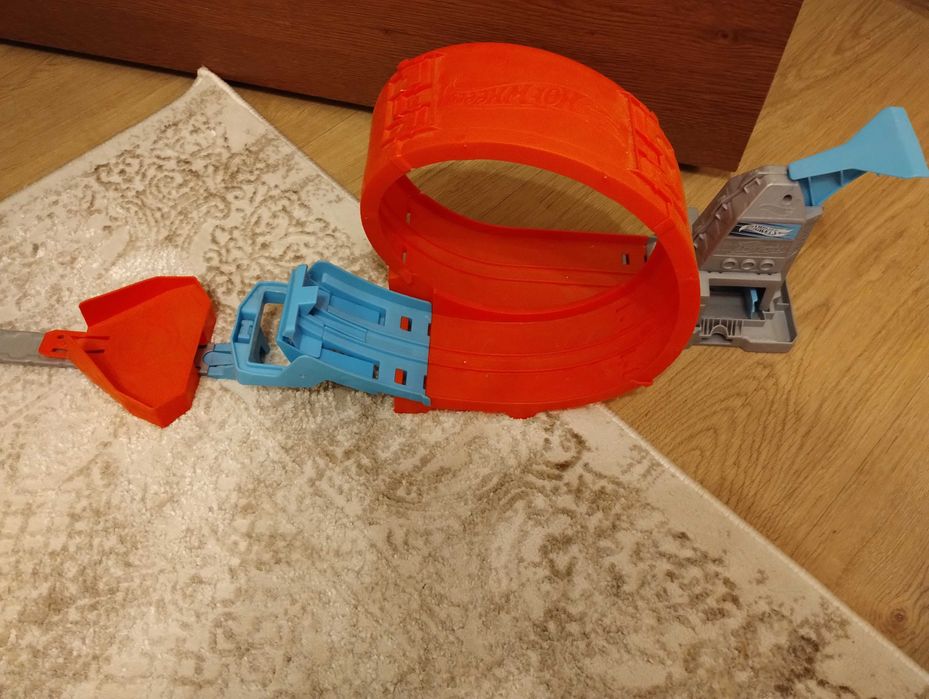 Spalatorie auto hotweels SI pista de masini