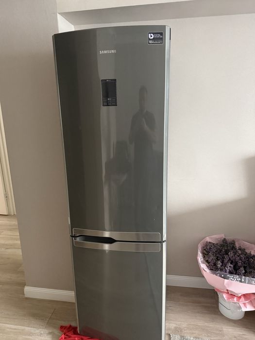 Продам холодильник