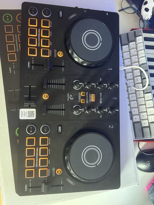 Pioneer DDJ-FLX2 – stare excelentă + garanție Altex!