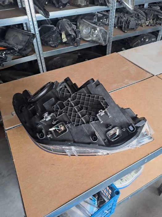 Far stanga Bmw seria 1 F20 F21 xenon led far nou