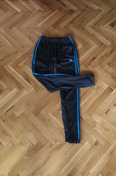 Оригинални мъжки долнища Адидас и Найк размер S
