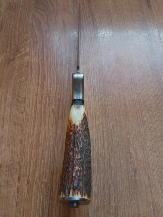 Cuțit de vânătoare