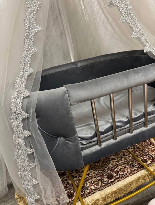 Pătuț bebeluși tip balansoar