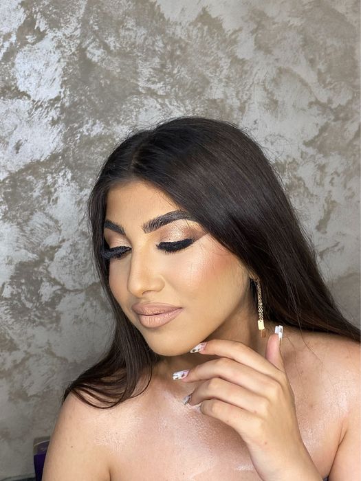 Machiaj profesional 150 de lei ✨ Coafuri lejere 50 de lei  ✨ Machiaj mireasa 250 de lei ✨ Alexandria Teleorman