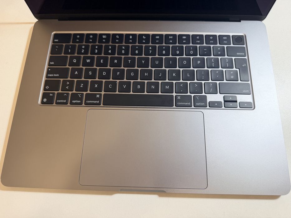 Apple MacBook Air 15” 2024 M3 16Gb 512Gb Bypass MDM