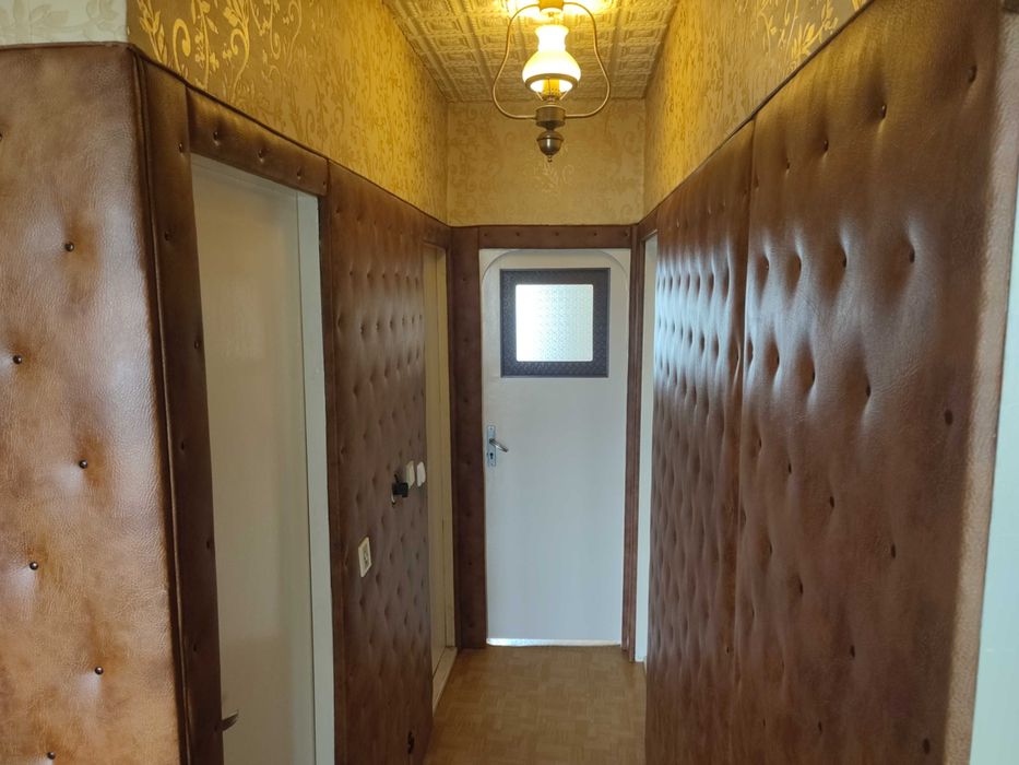 Продава се Тристаен апартамент в Търговище, Запад 2 - 76 кв.м за 873 €/кв.м - Снимка #12