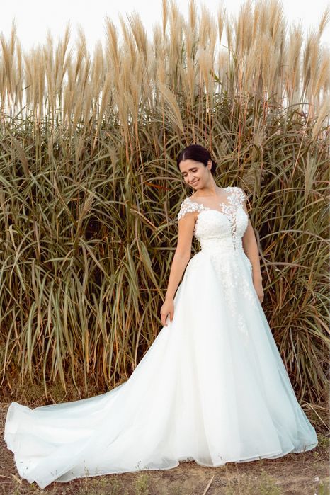 Rochie de Miresa și voal de 5 metrii