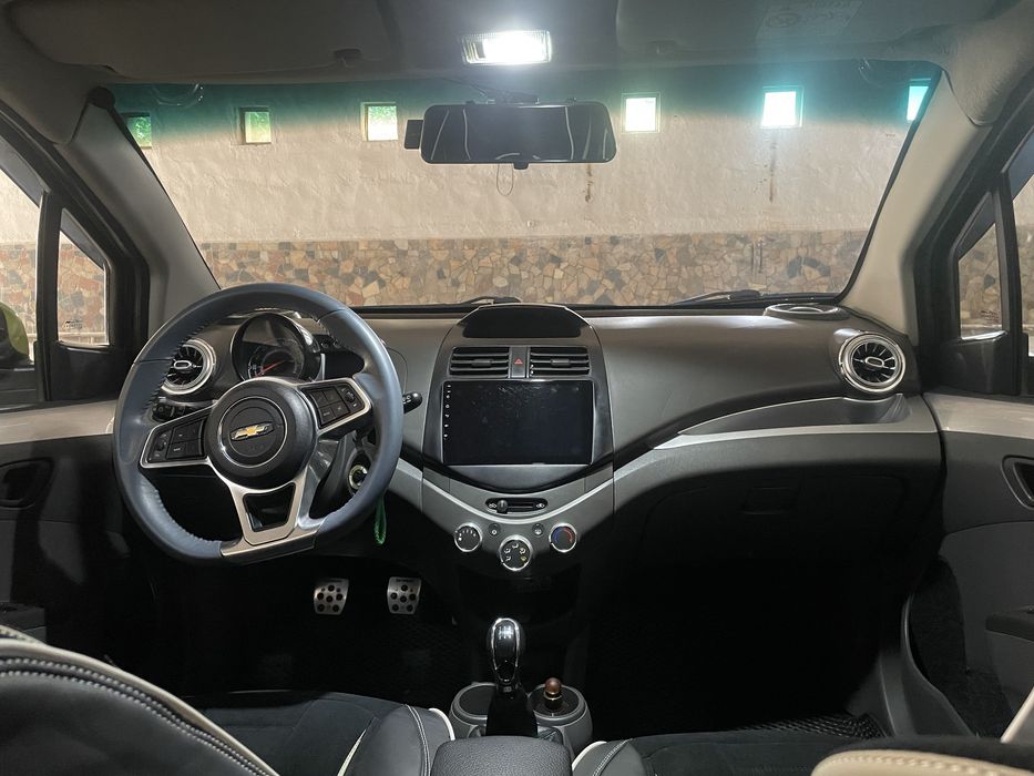 Продаю шевролет спарк 1,25 2015г