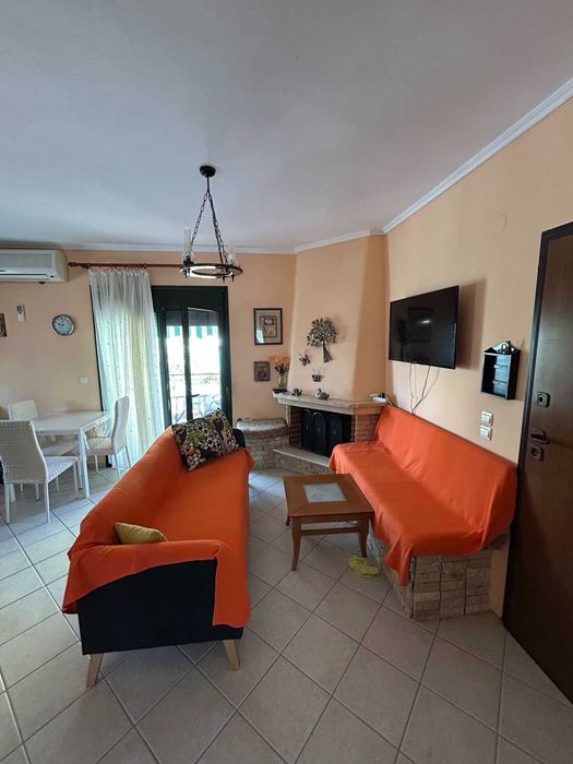 Апартамент под наем в Офринио