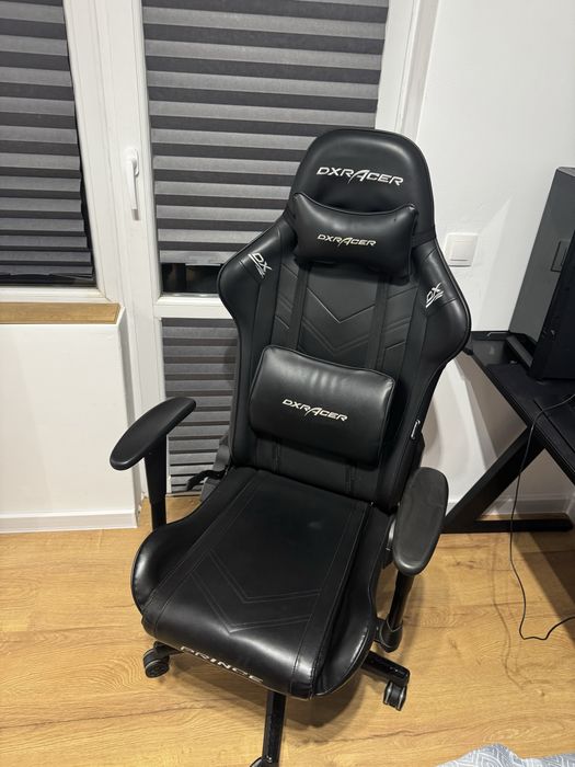 Геймърски стол DXRacer PRINCE L Gaming Chair Black PVC Leather