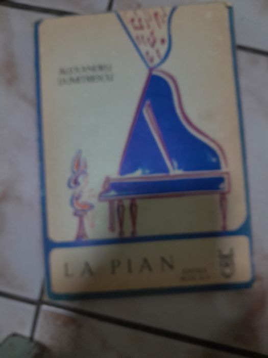 Manual de pian la una sau doua mainini