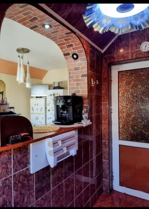 Apartament 4 camere etaj 4 !!!