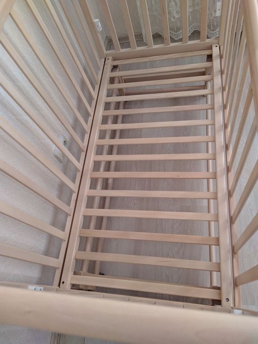 Продам детскую кроватку