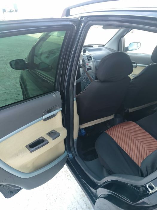 Срочно продаю машину