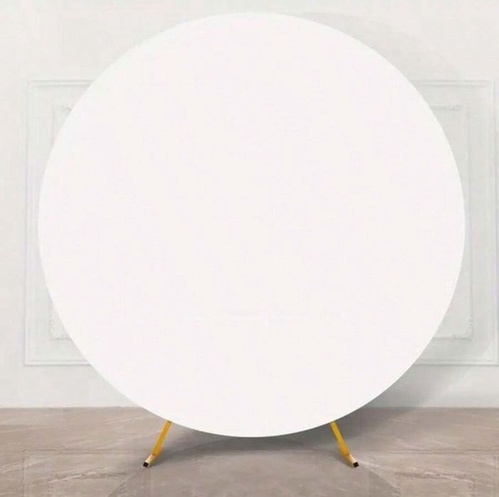 Под наем: арка, винил, статив, помпа за балони, табелки за маса