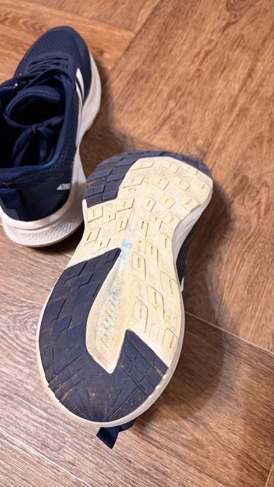 Кроссовки Adidas