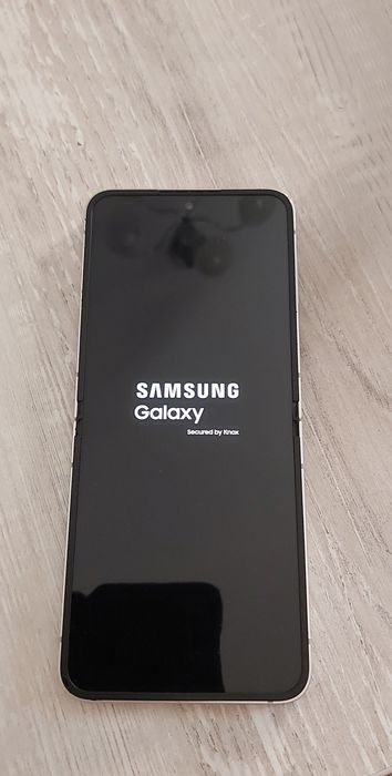 Samsung Z Flip7 FE 256 GB