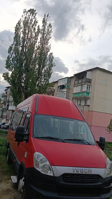 Vând Iveco Dayli an fabricație 2013