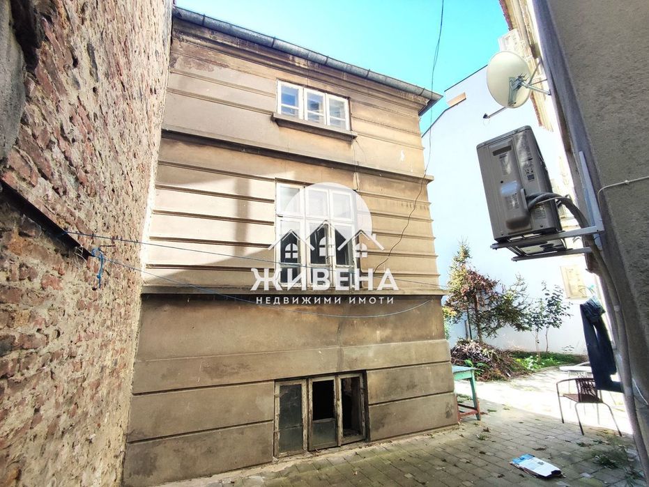 Продава се Етаж от къща в Варна, Операта - 53 кв.м за 1359 €/кв.м - Снимка #1