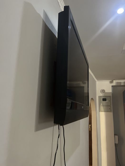 Продам телевизор