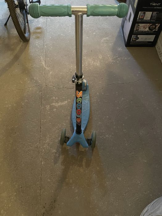 Продам детские самокаты