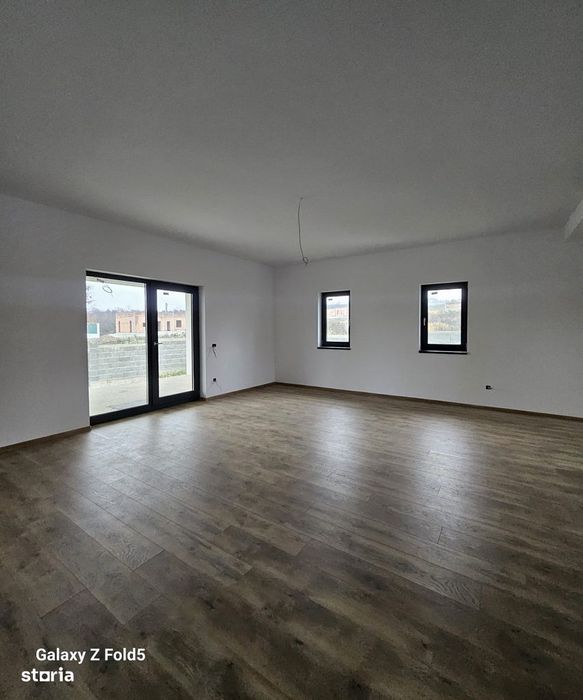 Casa NOUA de vânzare Dealurile Oradiei, zona Izvorului