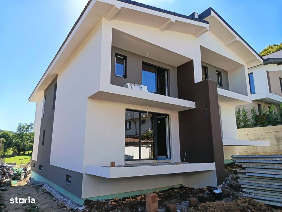 Duplex modern in Tauti – 170 mp utili, curte privata, semifinisat