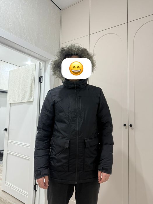 Продам куртку Adidas размер M оригинал б/у