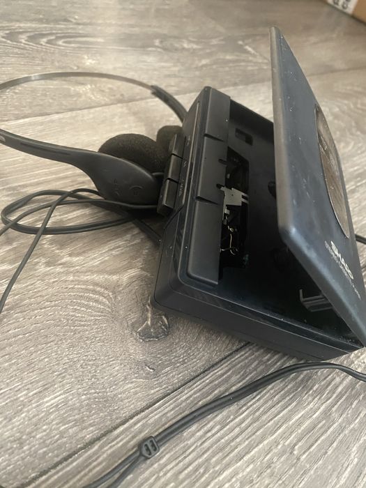 Walkman Sharp X-Bass + Căști retro