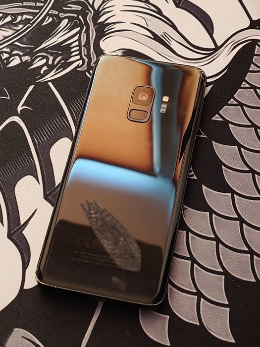 Samsung s9, в хорошем состоянии