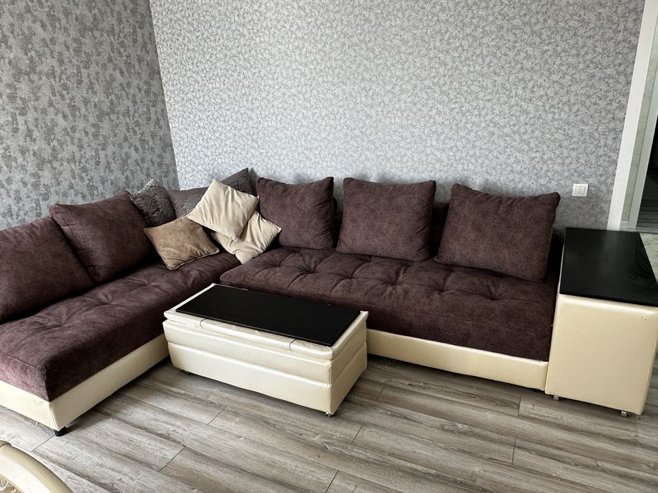 Продам диван угловой