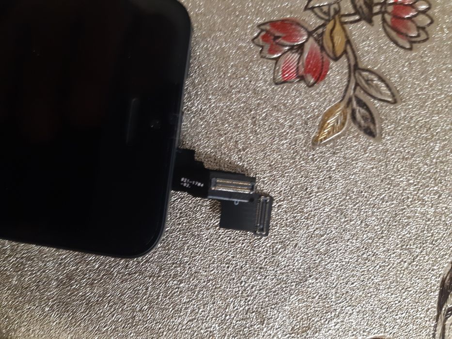 iPhone 5   Продается дисплей, экран для смартфона айфон 5