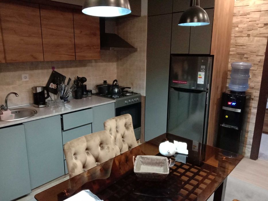 Сдается по суточно чистая кв, суткадик ижарага халол уй сергели 3А