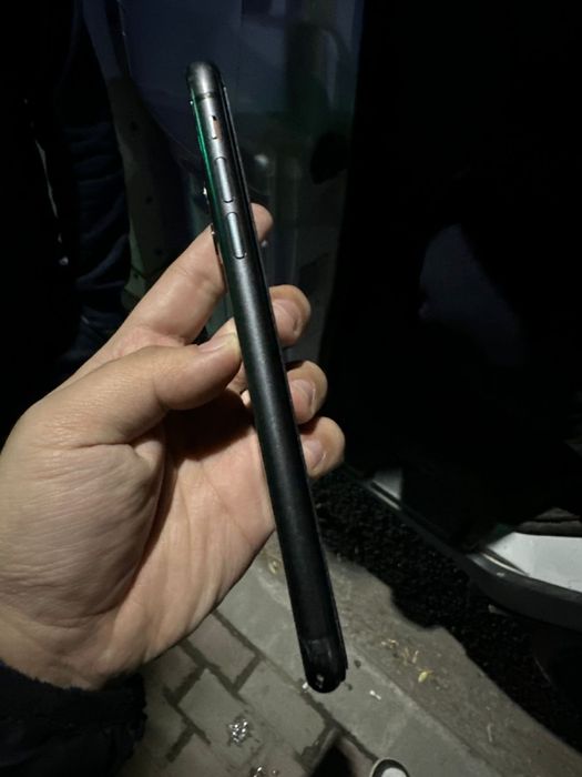 Iphone 11 сатылады