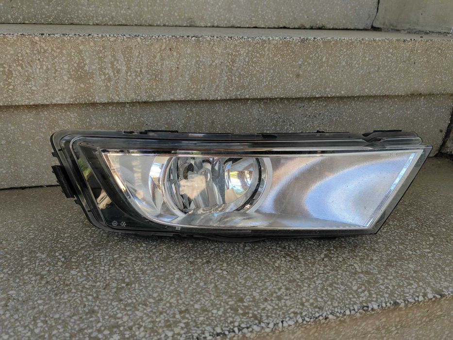 Халоген Skoda Octavia 3 2013-17г. Десен / Халоген Шкода Октавиа Оригин