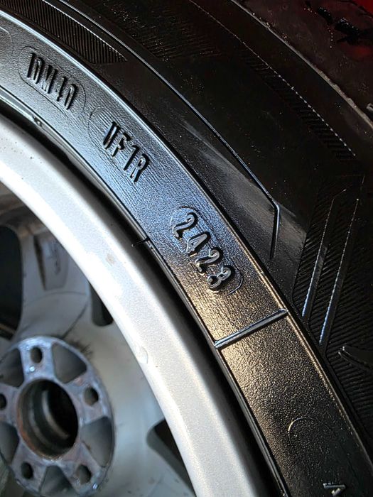 Джанти + Зимни гуми Mercedes 17 инча 5x112 Dezent 225 50 17