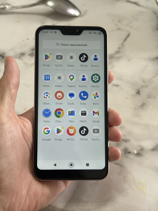 Продам Xiaomi Mi A1 (Android One)